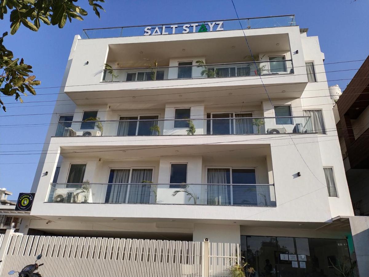 Saltstayz Sector 52 - Ardee City Mall Gurgáon Kültér fotó